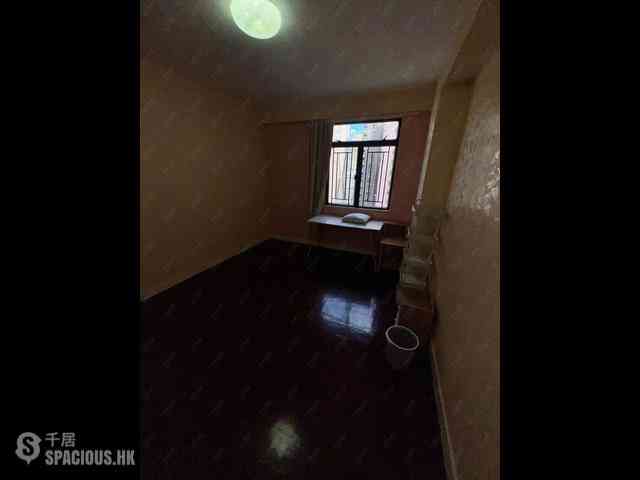 Sai Ying Pun - Wing Cheung Court 02