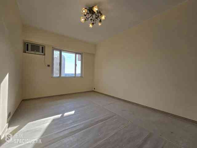 Pok Fu Lam - Baguio Villa Block 31 14