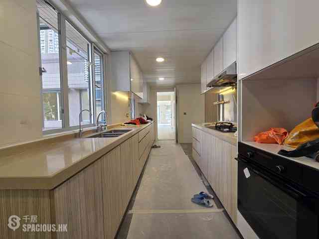 Pok Fu Lam - Baguio Villa Block 31 20