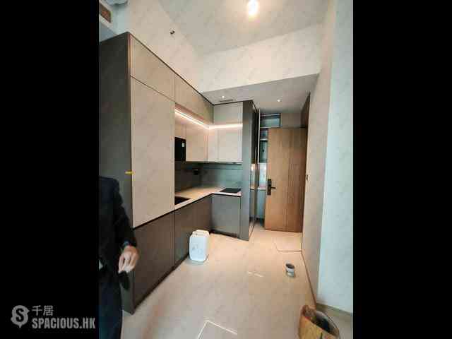 Sai Ying Pun - Upper Manor 06