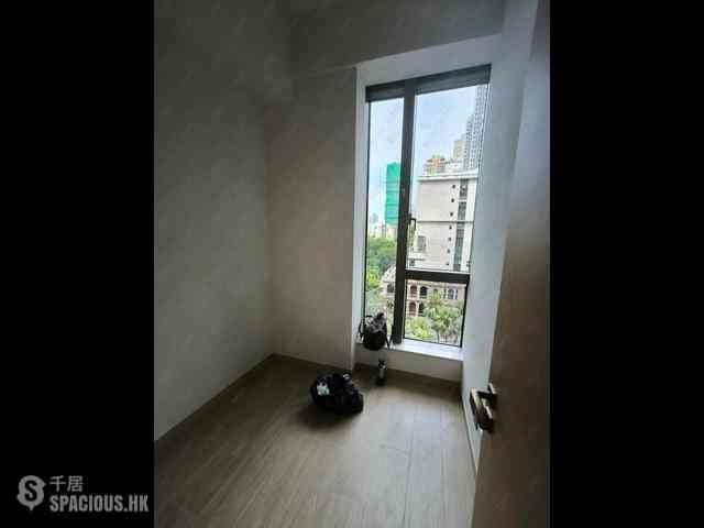 Sai Ying Pun - Upper Manor 08