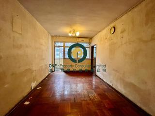 Mid Levels West - Hing Wah Mansions 02
