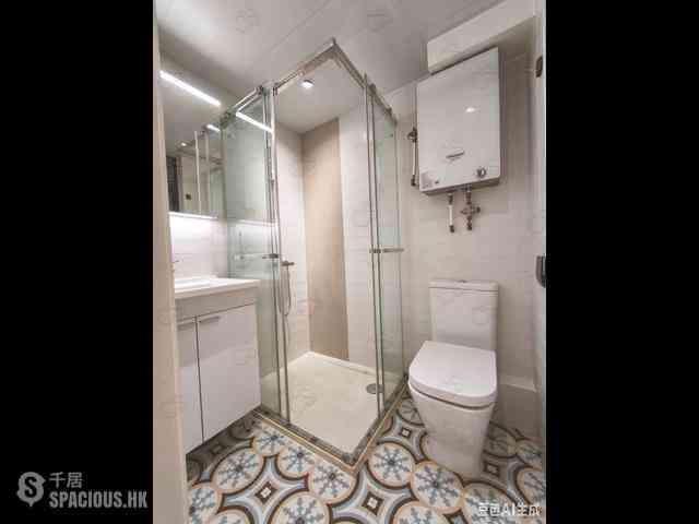 Quarry Bay - Tai Kut House 06
