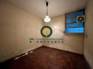 Mid Levels West - Hing Wah Mansions 10