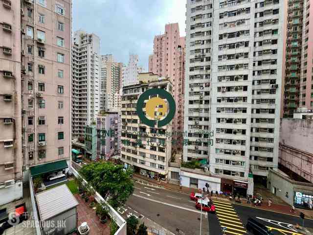 Mid Levels West - Hing Wah Mansions 12