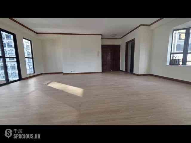 Tai Hang - Jolly Villa 06
