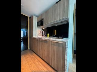 Mid Levels Central - Gramercy 06