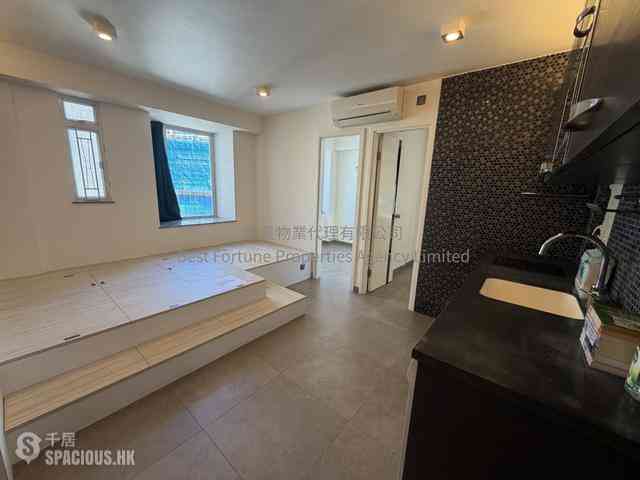 Kennedy Town - Smithfield Terrace 01