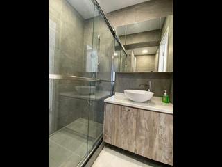 Mid Levels Central - Carlos Court 04