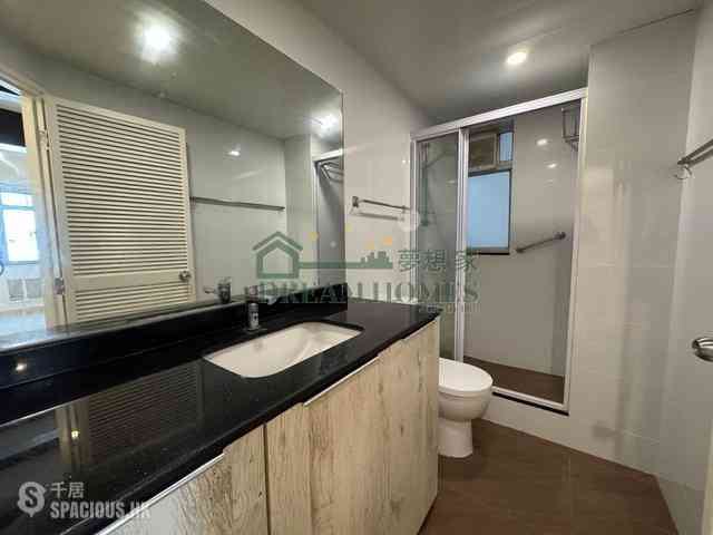 Mid Levels Central - Mountain View Court 05