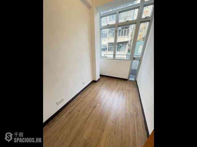 Mong Kok - 933, Canton Road 03