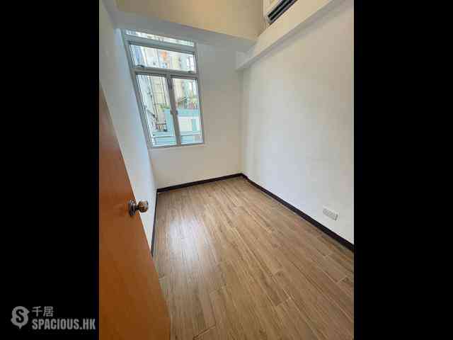 Mong Kok - 933, Canton Road 04