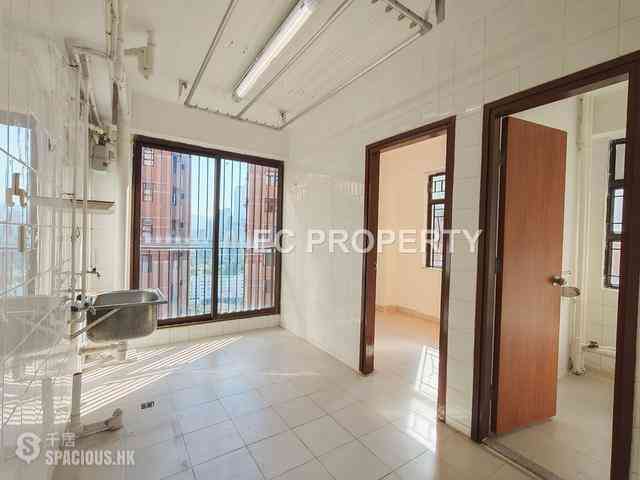 Yau Ma Tei - Wylie Court 14