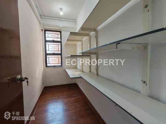 Yau Ma Tei - Wylie Court 15