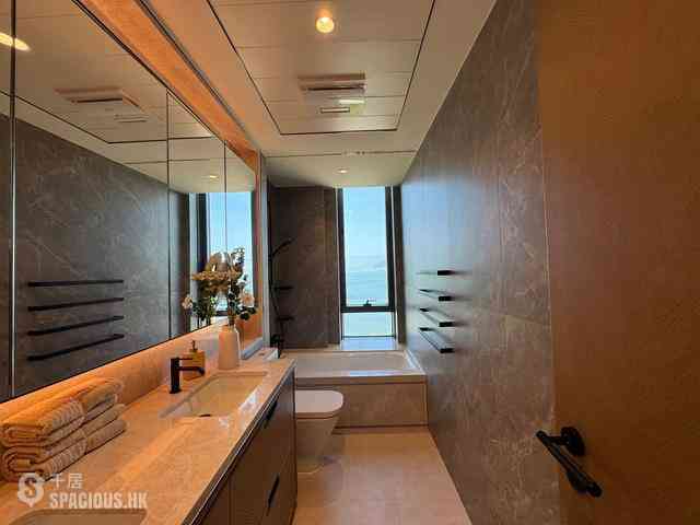 Discovery Bay - Discovery Bay Phase 19-2A One Toscana 2 Tower 1A 04