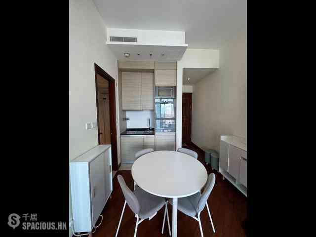 Wan Chai - The Avenue Phase 2 Block 3 06
