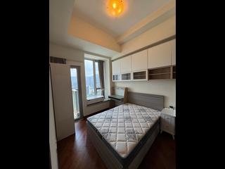 Wan Chai - The Avenue Phase 2 Block 3 07
