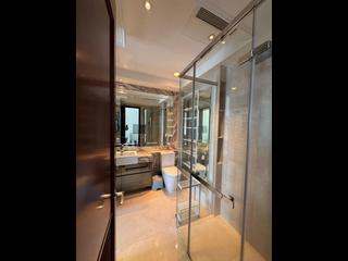 Wan Chai - The Avenue Phase 2 Block 3 10