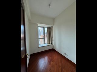 Wan Chai - The Avenue Phase 1 Block 5 08