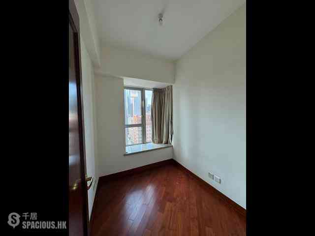 Wan Chai - The Avenue Phase 1 Block 5 08