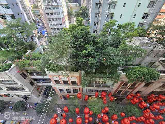 Wan Chai - The Avenue 11
