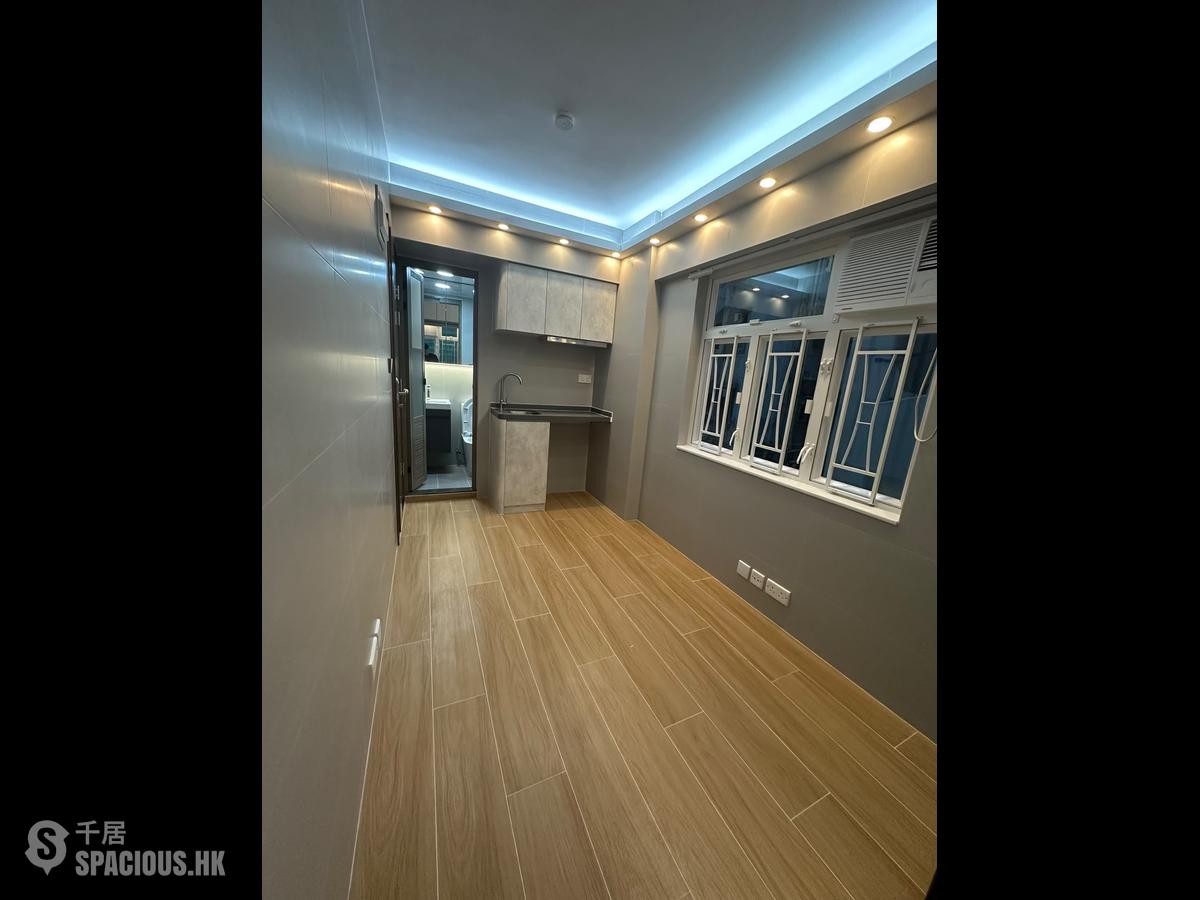 Mong Kok - Lee Hing Building 01