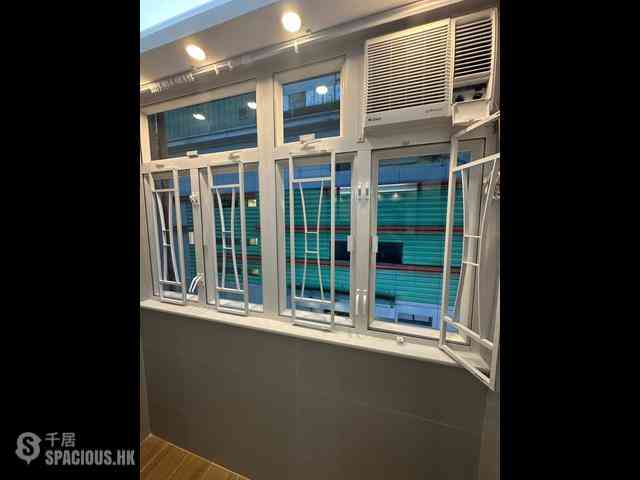 Mong Kok - Lee Hing Building 06