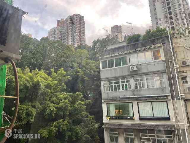 Sai Ying Pun - Tung Cheung Building 05