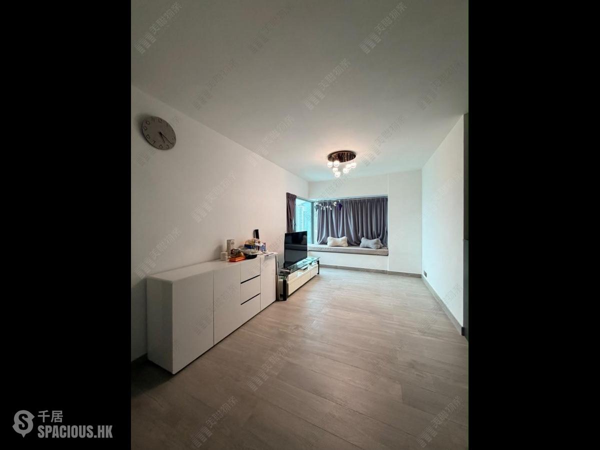 Tung Chung - Seaview Crescent Block 2 01