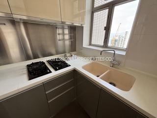 Sai Ying Pun - Island Crest 03