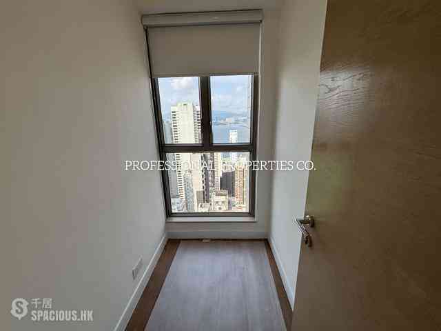 Sai Ying Pun - Island Crest 06