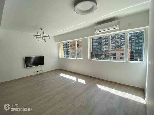 Mid Levels Central - Carlos Court 01