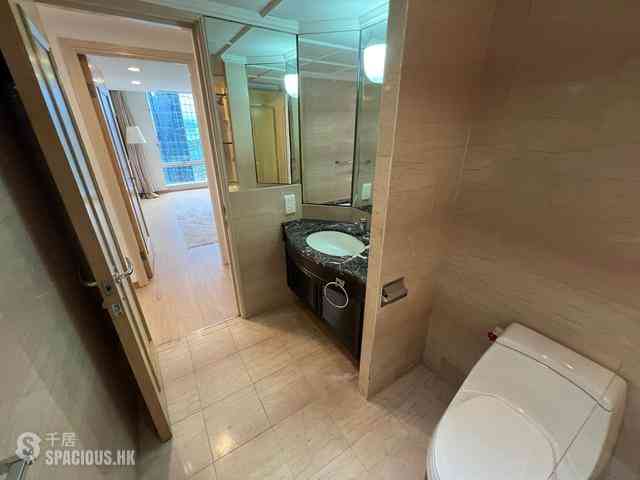 Wan Chai - Convention Plaza Apartments 08