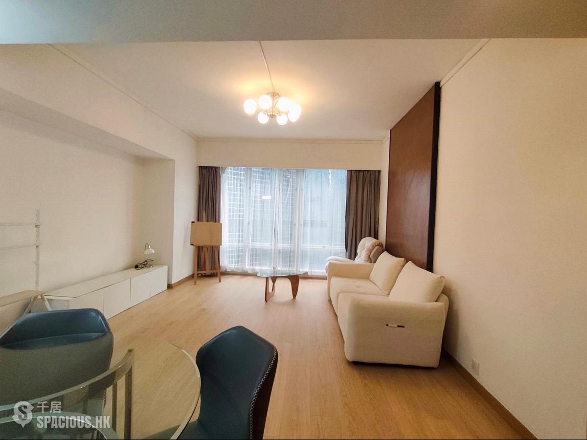 Wan Chai - Convention Plaza Apartments 01
