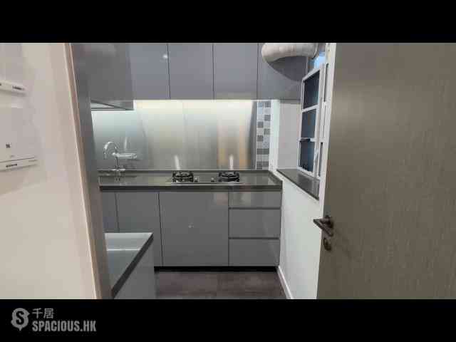Mid Levels Central - Hillsborough Court Block 2 07