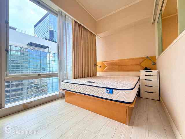 Wan Chai - Convention Plaza Apartments 03