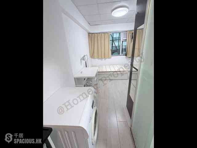 Wan Chai - Cheong Ip Building 03