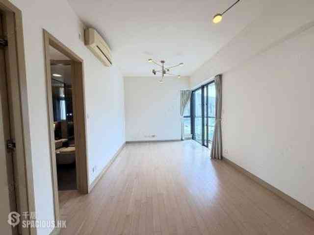 Wan Chai - The Oakhill 01