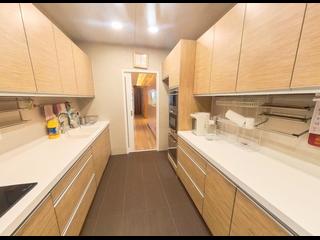 Mid Levels Central - Wilshire Park 07