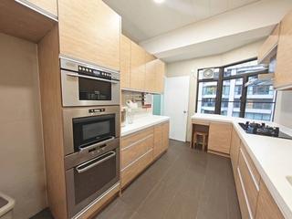 Mid Levels Central - Wilshire Park 06