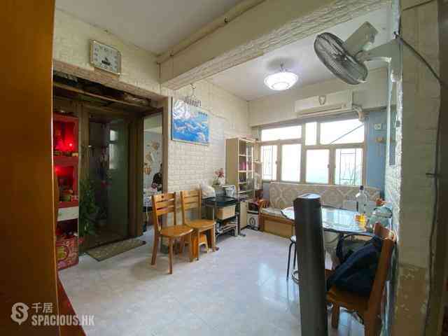 Kennedy Town - New Fortune House Block A 06