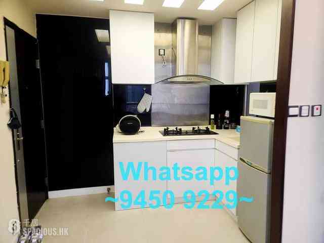 Sheung Wan - Man King Building 04