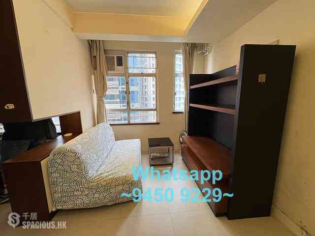 Sheung Wan - Man King Building 09