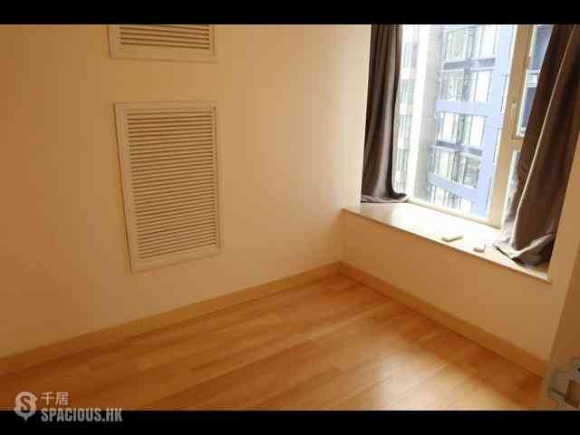 Soho - Centrestage 04