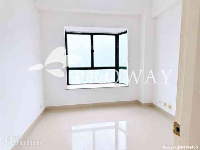 Tai Hang - Carnation Court 09