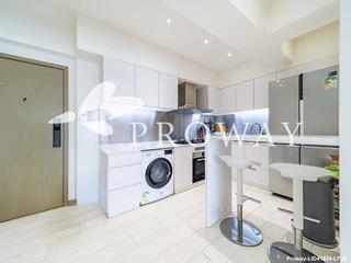 Causeway Bay - Hoi Deen Court 09