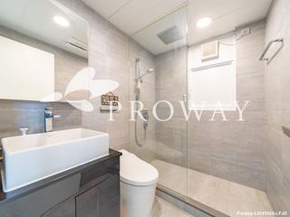 Causeway Bay - Hoi Deen Court 11