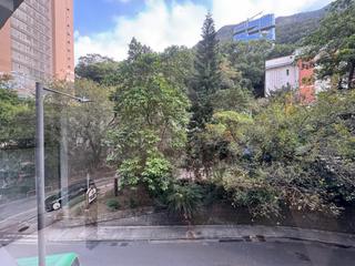 Mid Levels West - Peace Court 03