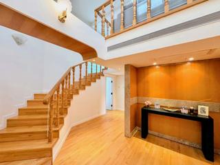Shouson Hill - Henredon Court 03