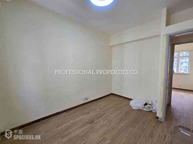 Mid Levels Central - Carlos Court 06